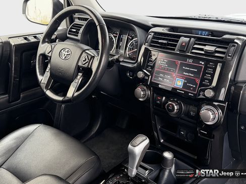 Used 2024 Toyota 4Runner TRD Off-Road Premium w/ Moonroof Package AWD/4WD image 18