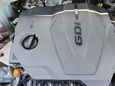 Certified 2025 Hyundai Santa Cruz SE image 21