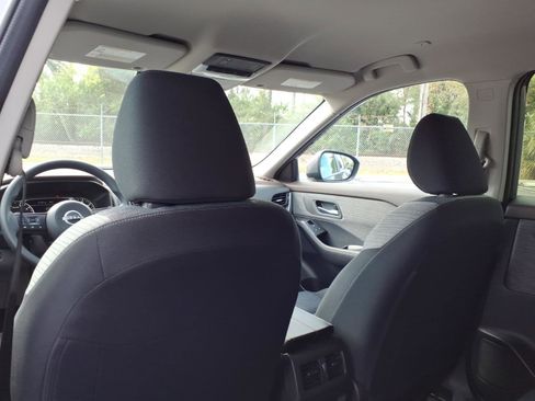 Certified 2023 Nissan Rogue SV image 10