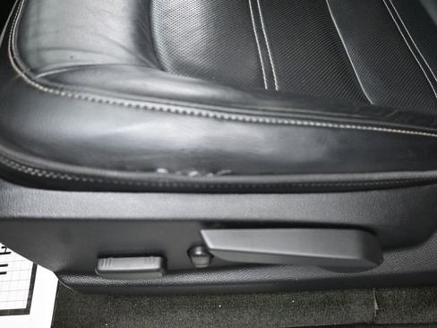 Used 2018 GMC Canyon Denali image 12