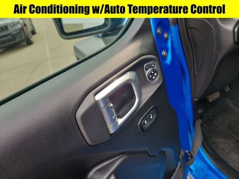 Used 2022 Jeep Wrangler Willys image 20