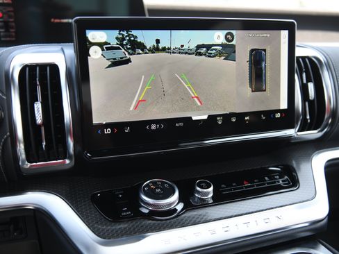 New 2027 Ford Expedition Platinum w/ Stealth Appearance Package RWD image 20