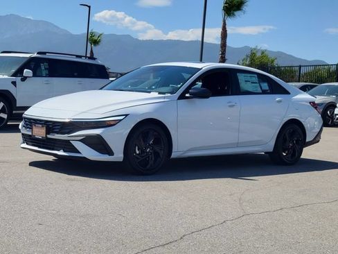 New 2026 Hyundai Elantra SEL Sport FWD image 2