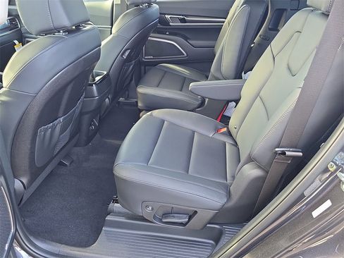New 2025 Kia Telluride S image 17