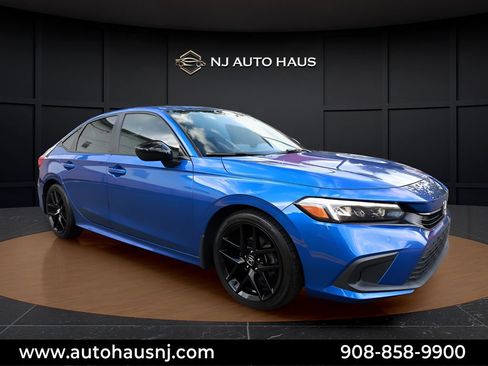 Used 2024 Honda Civic Sport image 1