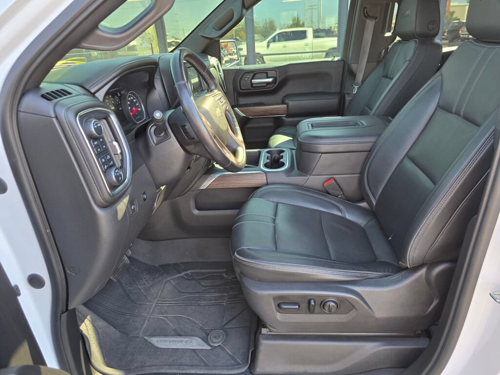 Used 2021 Chevrolet Silverado 1500 High Country AWD/4WD image 16