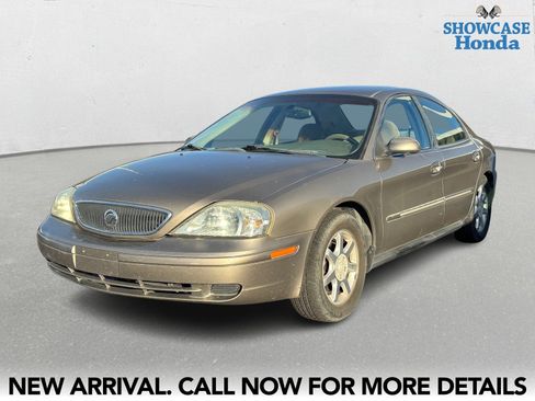 Used 2002 Mercury Sable GS image 2