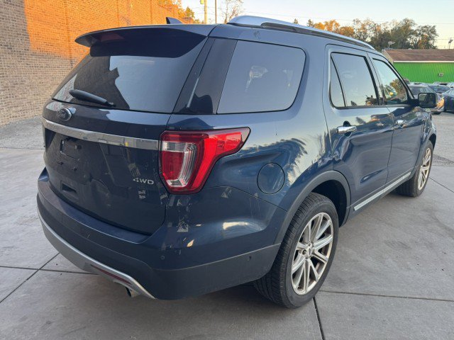 Used 2017 Ford Explorer Limited w/ Equipment Group 301A AWD/4WD image 3