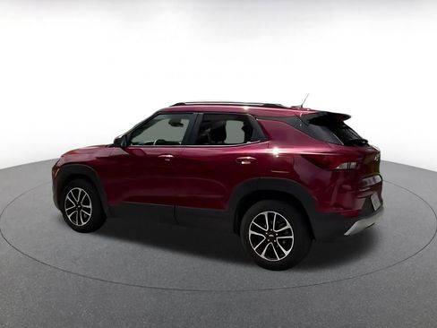 Used 2025 Chevrolet TrailBlazer LT FWD image 10