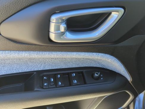 Certified 2022 Jeep Compass Latitude image 18