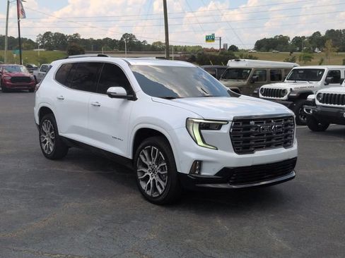 Used 2026 GMC Acadia Denali Ultimate w/ LPO, All-Weather Package FWD image 2