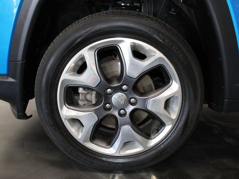 Used 2020 Jeep Compass Limited AWD/4WD image 28