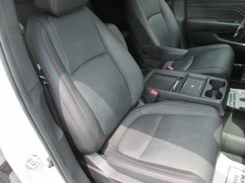 Used 2025 Honda Odyssey Sport-L image 17