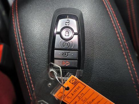 Used 2024 Ford Escape ST-Line AWD/4WD image 26