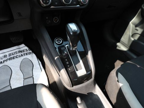 Used 2020 Nissan Versa SV FWD image 14