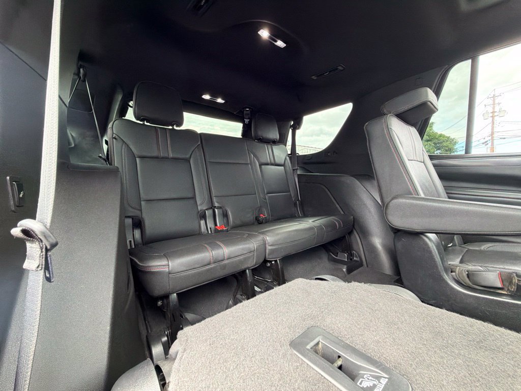 Used 2022 Chevrolet Tahoe RST w/ Luxury Package AWD/4WD image 31