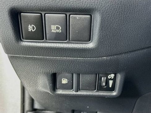 Certified 2019 Toyota C-HR Limited FWD image 11