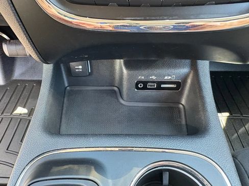 Used 2016 Dodge Durango SXT AWD/4WD image 21