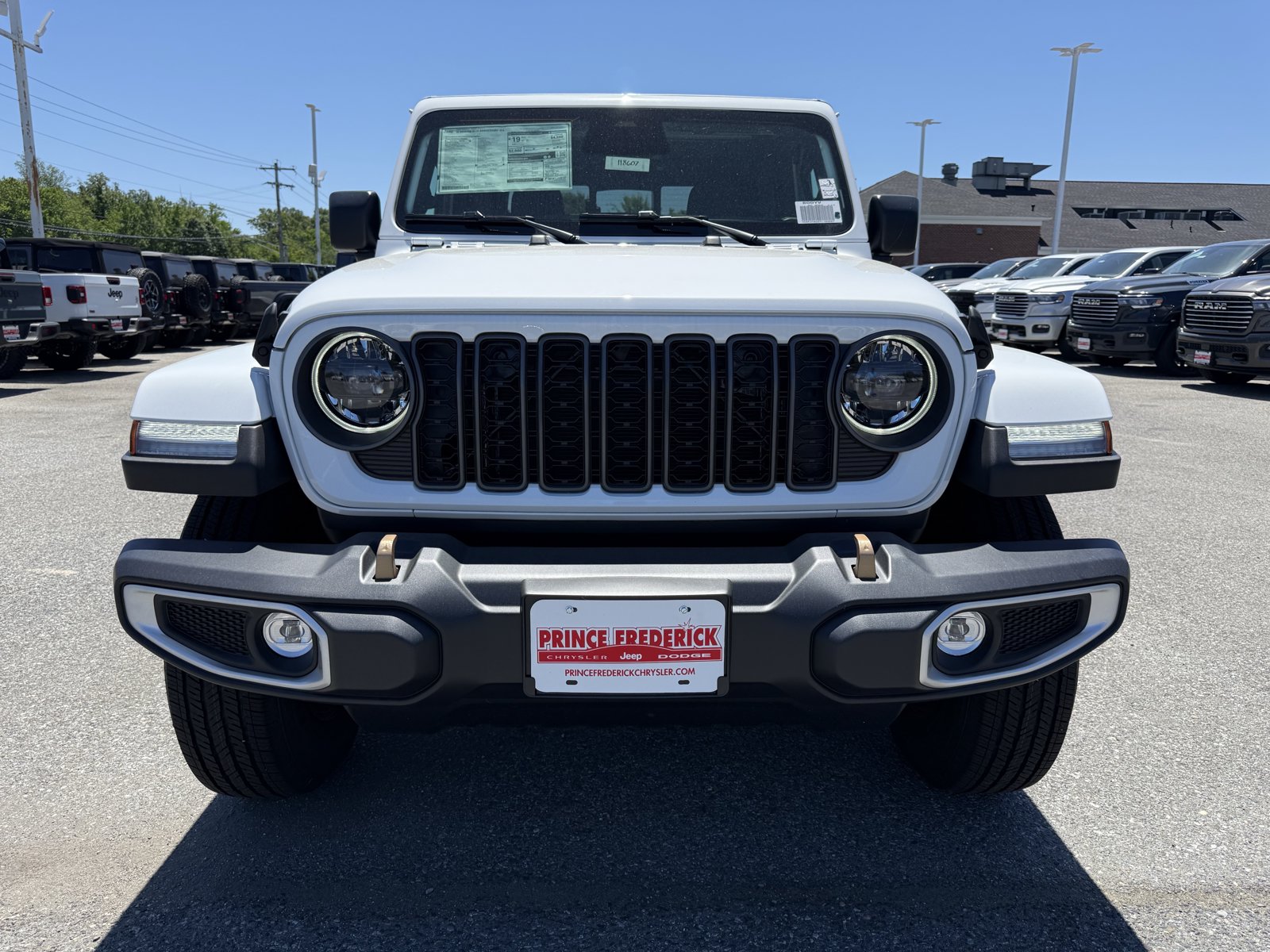 New 2026 Jeep Gladiator Sport AWD/4WD image 8