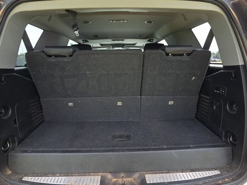 Used 2019 GMC Yukon SLT AWD/4WD image 16