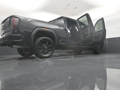 Used 2024 GMC Sierra 2500 AT4 w/ AT4 Premium Plus Package AWD/4WD image 59
