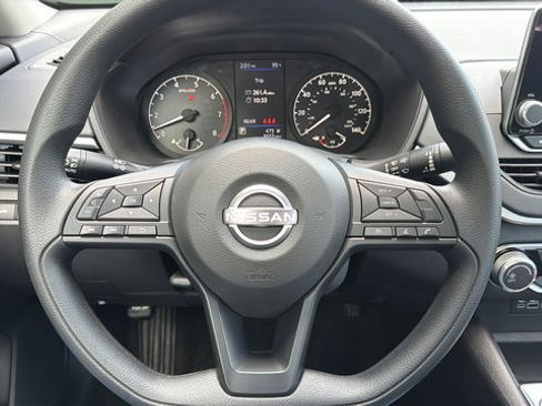 Certified 2025 Nissan Altima 2.5 S FWD image 13