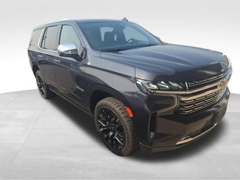 Used 2023 Chevrolet Tahoe Premier AWD/4WD image 2