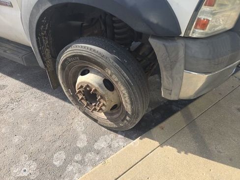 Used 2006 Ford F450 XL image 9