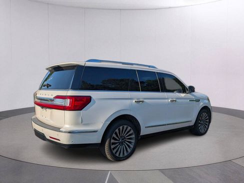 Used 2019 Lincoln Navigator Reserve AWD/4WD image 5