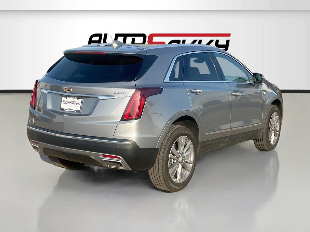 Used 2025 Cadillac XT5 Premium Luxury FWD image 7