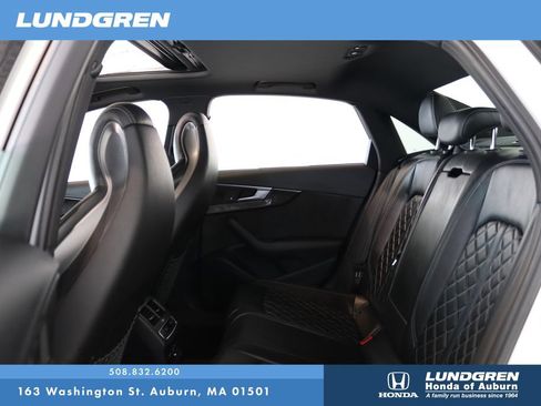 Used 2019 Audi S4 Premium Plus w/ Premium Plus Package AWD/4WD image 16