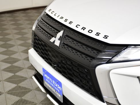 Used 2023 Mitsubishi Eclipse Cross SEL AWD/4WD image 11