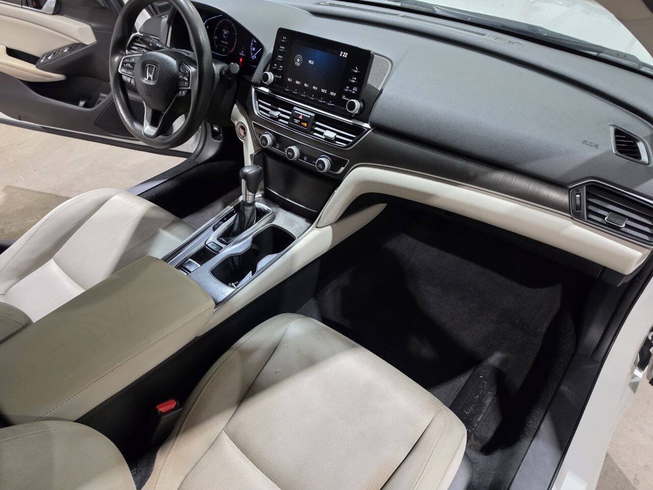 Used 2019 Honda Accord LX image 33