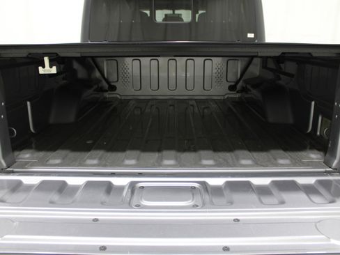 Used 2020 Jeep Gladiator Overland image 37