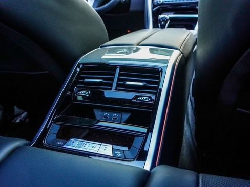 Used 2025 BMW 840i w/ Driving Assistance Package RWD image 18