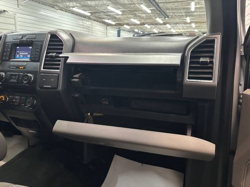 Used 2017 Ford F250 XLT w/ XLT Value Package AWD/4WD image 29