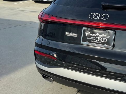 New 2025 Audi Q5 Prestige image 14