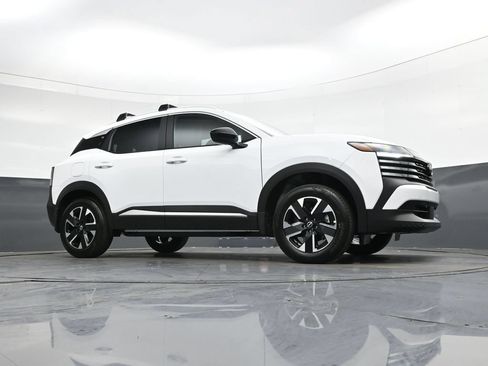 Certified 2026 Nissan Kicks SV w/ Cold Weather Package AWD/4WD image 36