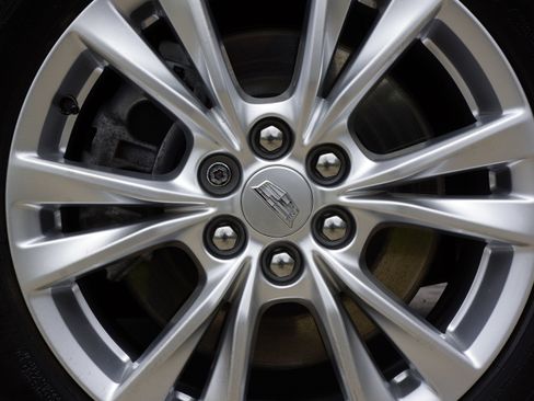 Used 2024 Cadillac XT6 Luxury w/ LPO, Floor Liner Package image 19