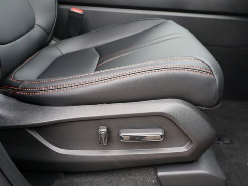 New 2025 Honda Pilot TrailSport image 6