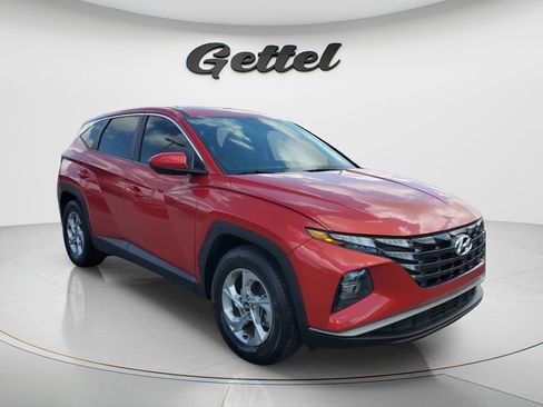 Certified 2022 Hyundai Tucson SE image 2