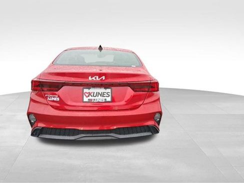 Used 2024 Kia Forte LXS image 8