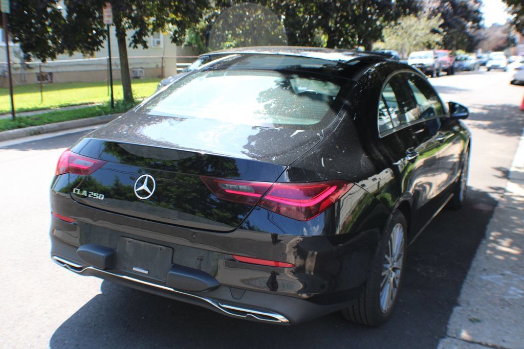 Used 2025 Mercedes-Benz CLA 250 image 6