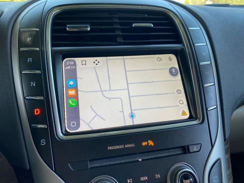 Used 2019 Lincoln Nautilus Reserve FWD image 66