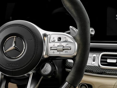 Used 2022 Mercedes-Benz GLS 63 AMG 4MATIC image 17