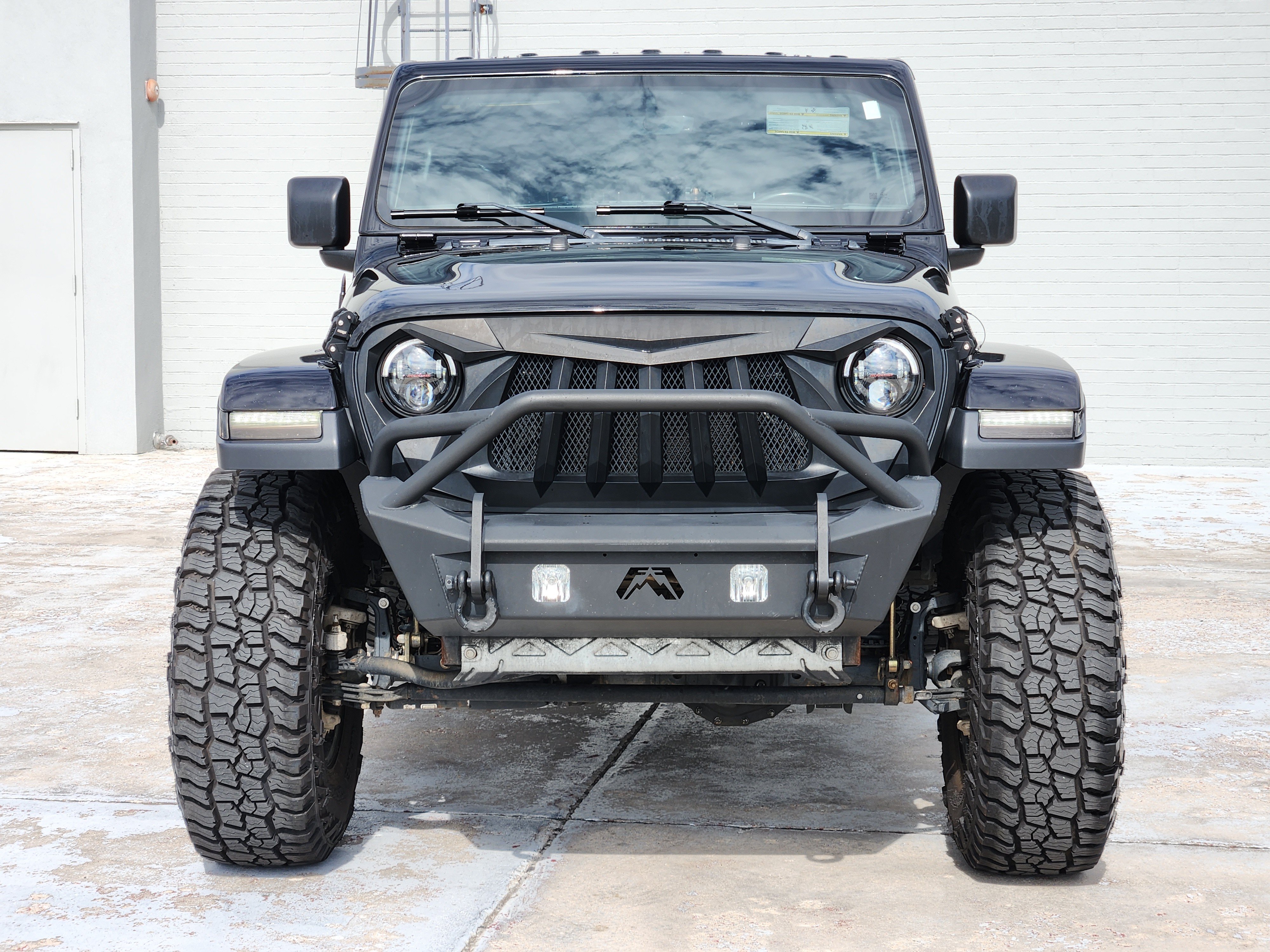 Used 2019 Jeep Wrangler Unlimited Sahara AWD/4WD image 2