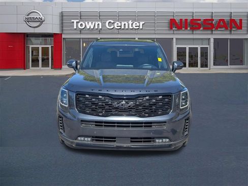 Used 2022 Kia Telluride SX w/ SX Prestige Package AWD/4WD image 3