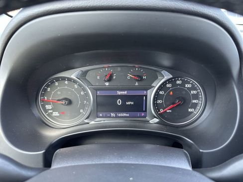 Used 2023 GMC Terrain SLT w/ Tech Package image 15