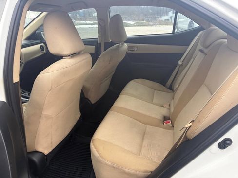 Used 2019 Toyota Corolla LE image 12