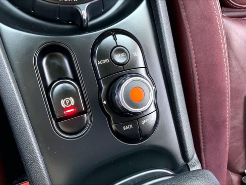 Used 2017 MINI Cooper Clubman S image 29